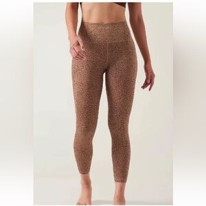 Athleta Salutation Stash Pocket II Printed 7/8 Tight Brown Cheetah Legging XS